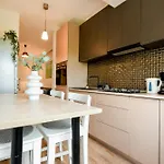 Long Heaven - Comfortable & Spacious In Baneasa Apartment *