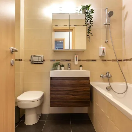 Long Heaven - Comfortable & Spacious In Baneasa Daire Bükreş