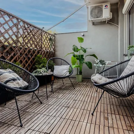 Long Heaven - Comfortable & Spacious In Baneasa